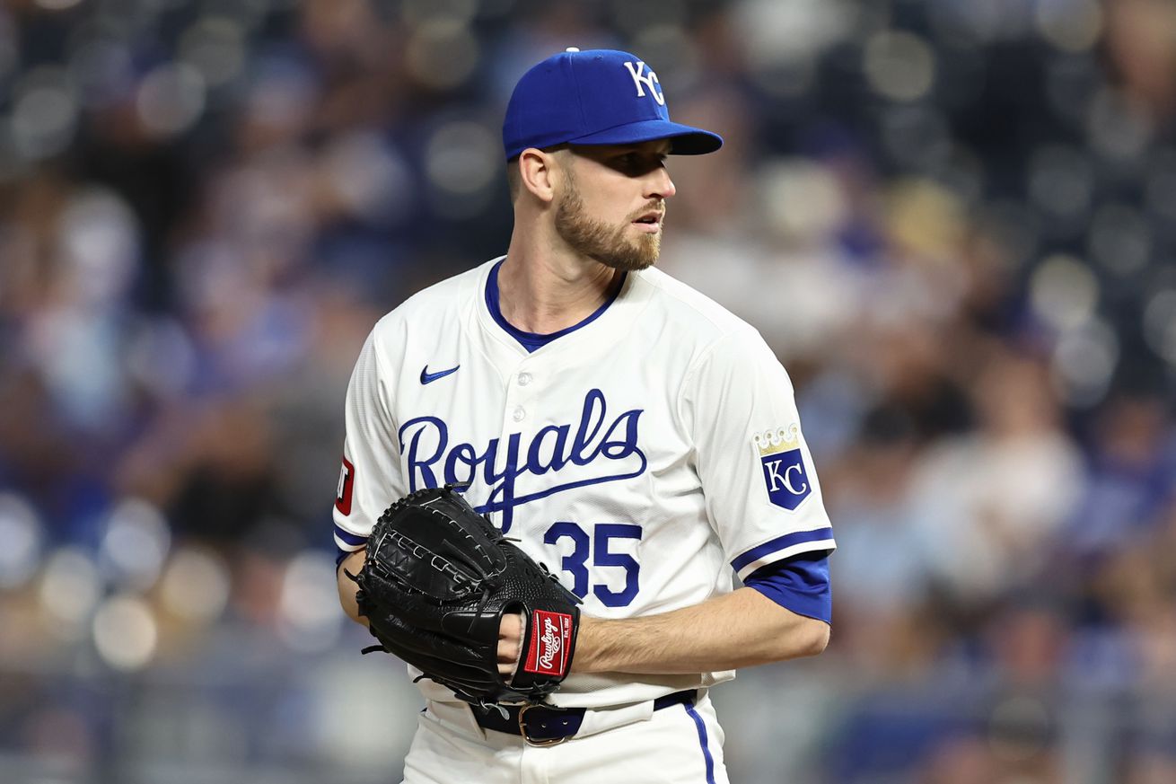 Kansas City Royals pitcher Chris Stratton (35) pitches in the eighth inning of an MLB game between the Toronto Blue Jays and Kansas City Royals on Apr 24, 2024 at Kauffman Stadium in Kansas City, MO.