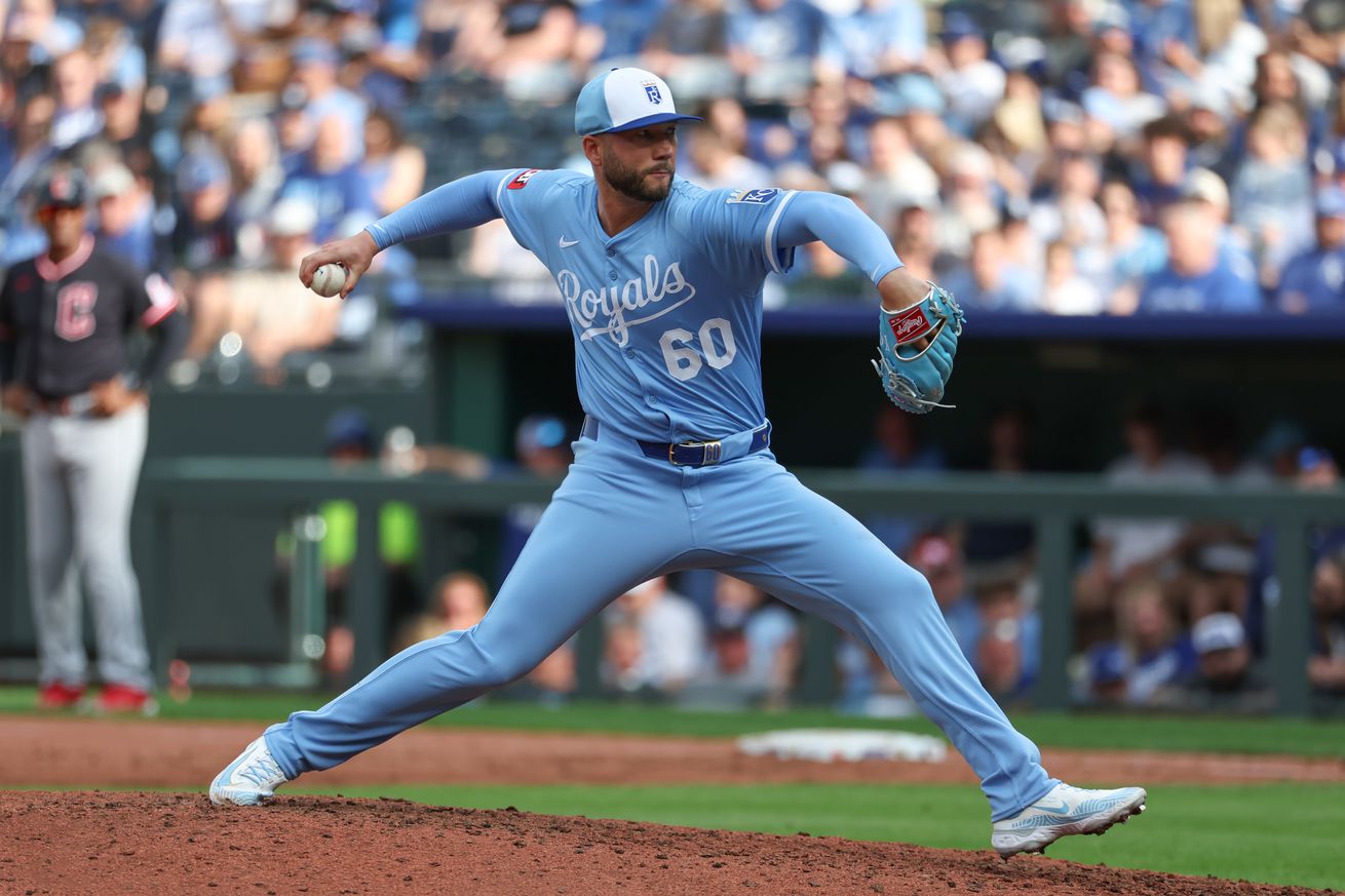 Lucas Erceg throws a pitch on March 29th.