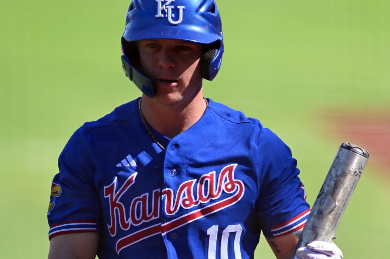 COLLEGE BASEBALL: FEB 24 Kansas at Washington State