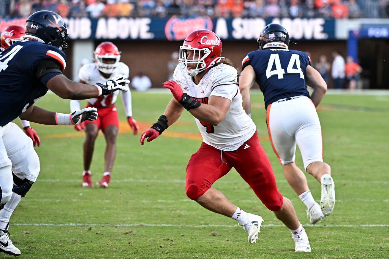 Louisville Cardinals v Virginia Cavaliers