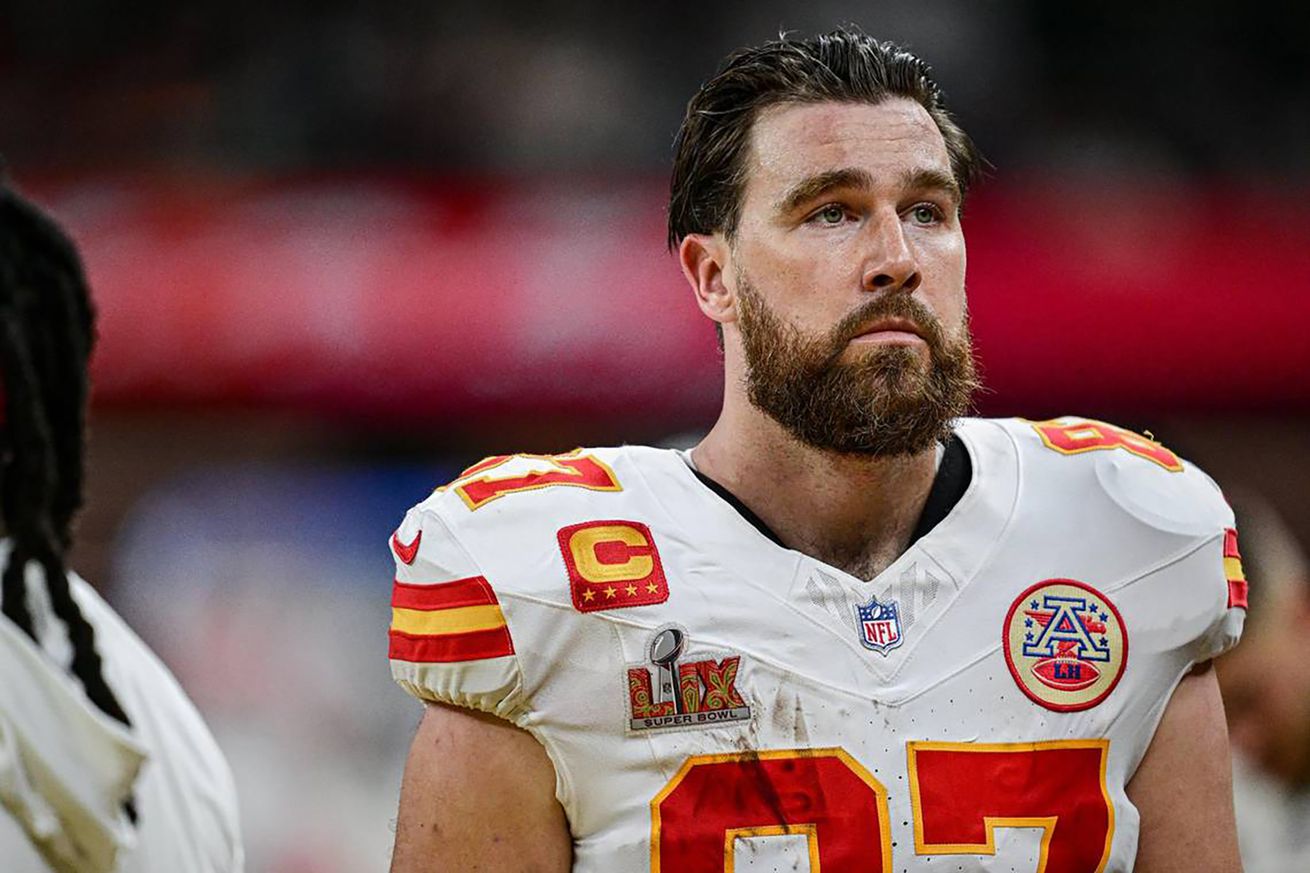 SPORTS-FBN-CHIEFS-KELCE-WEIGHT-KC