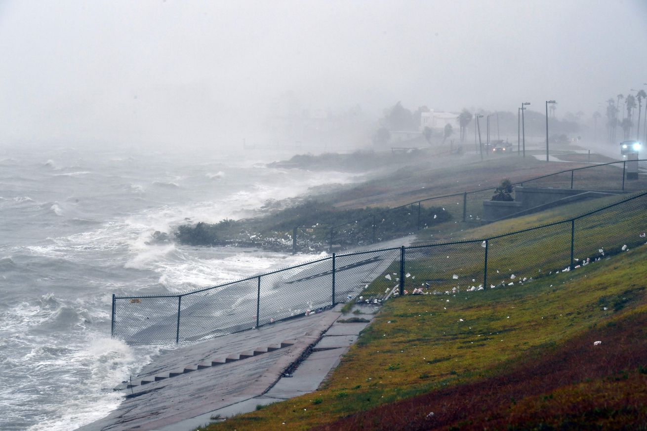 US-WEATHER-HURRICANE HARVEY
