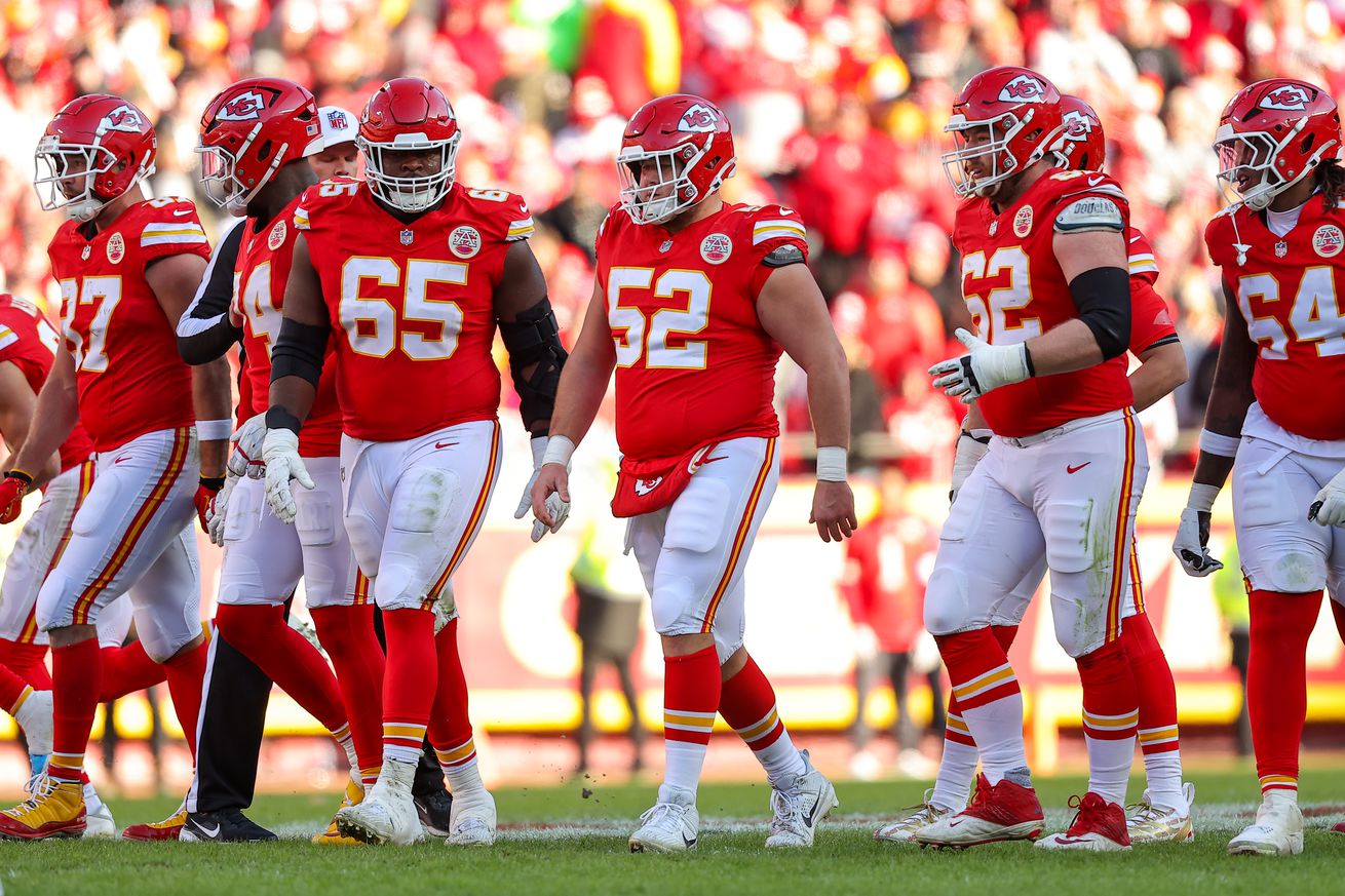 Las Vegas Raiders v Kansas City Chiefs