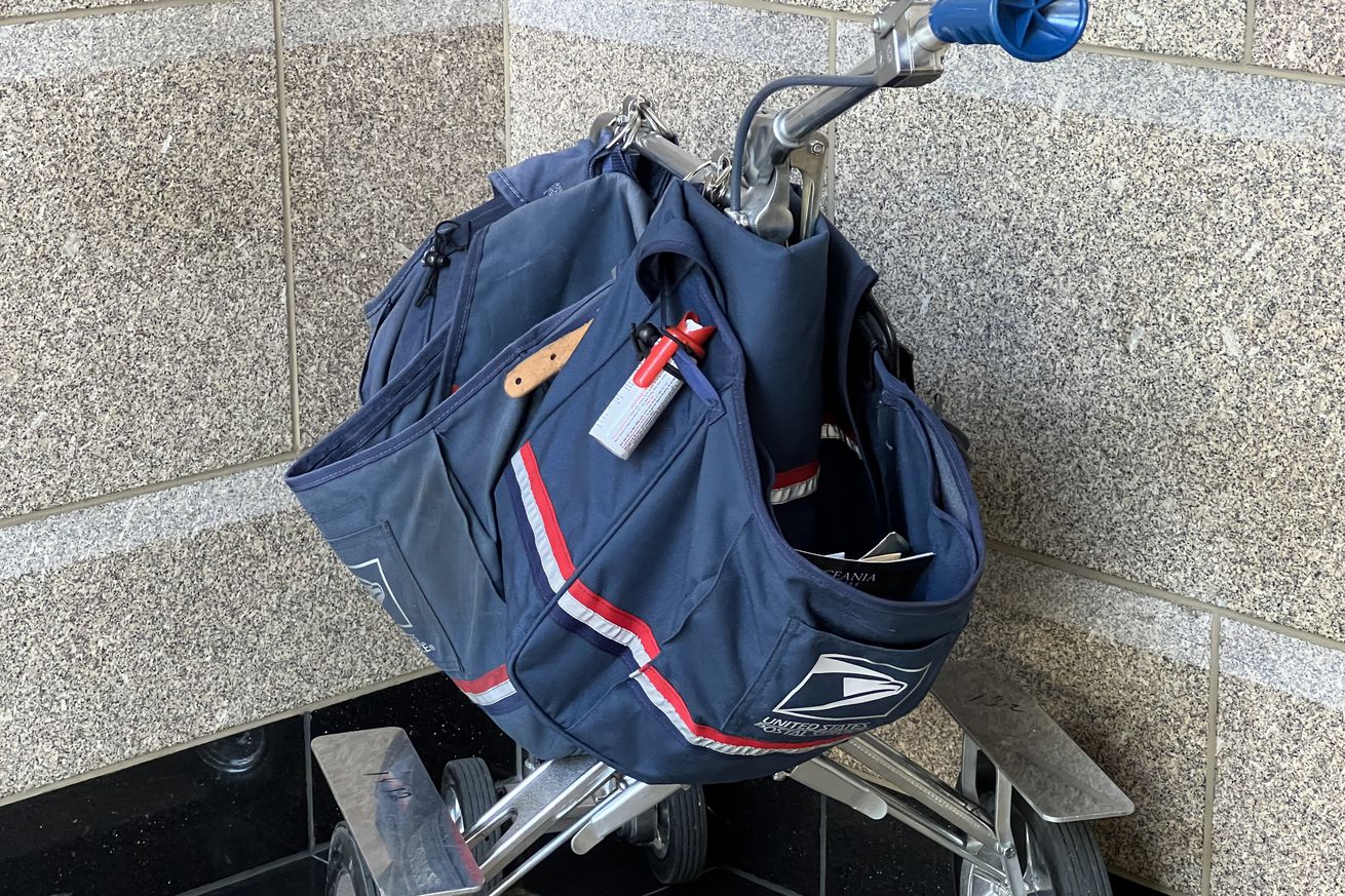 USPS Mail Cart